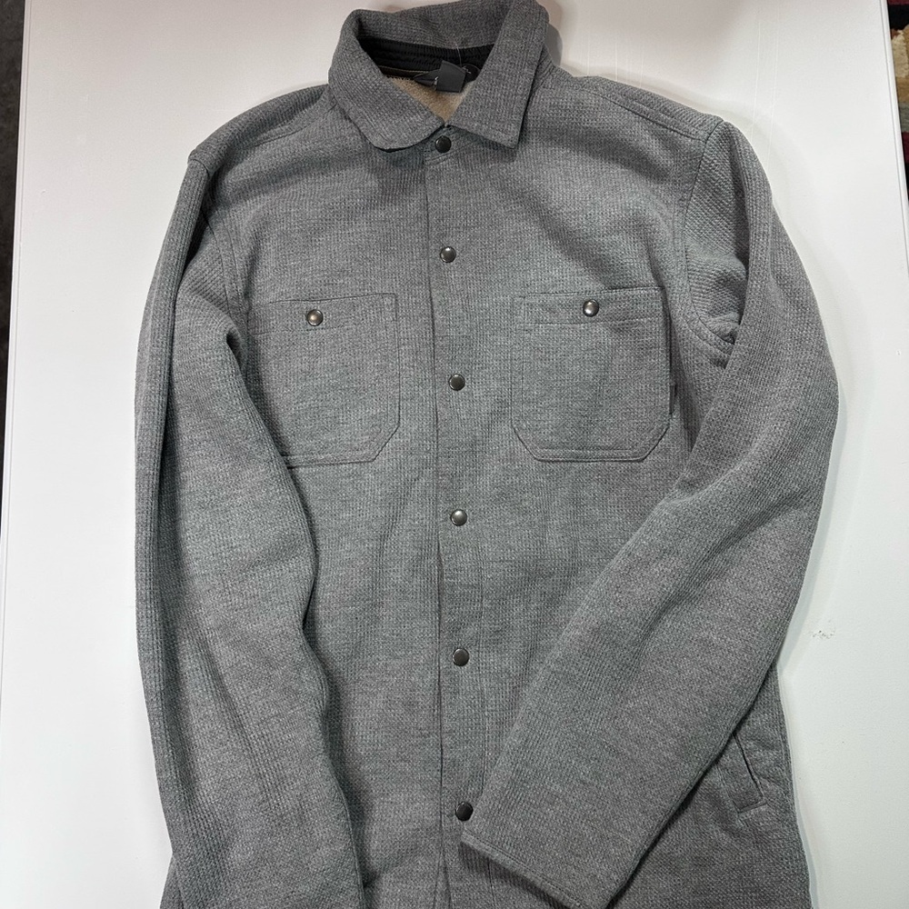 Eddie Bauer Men's Gray Casual Button Down Shirt